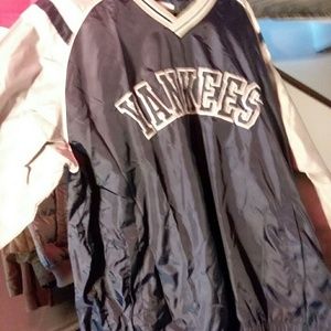 Yankees wind breaker